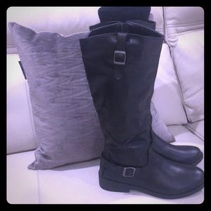 MOTO BOOTS 👢VEGAN LEATHER